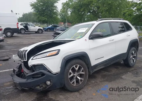 2016 Jeep Cherokee Trailhawk z USA, uszkodzony, nr VIN 1C4PJMBS4GW179121